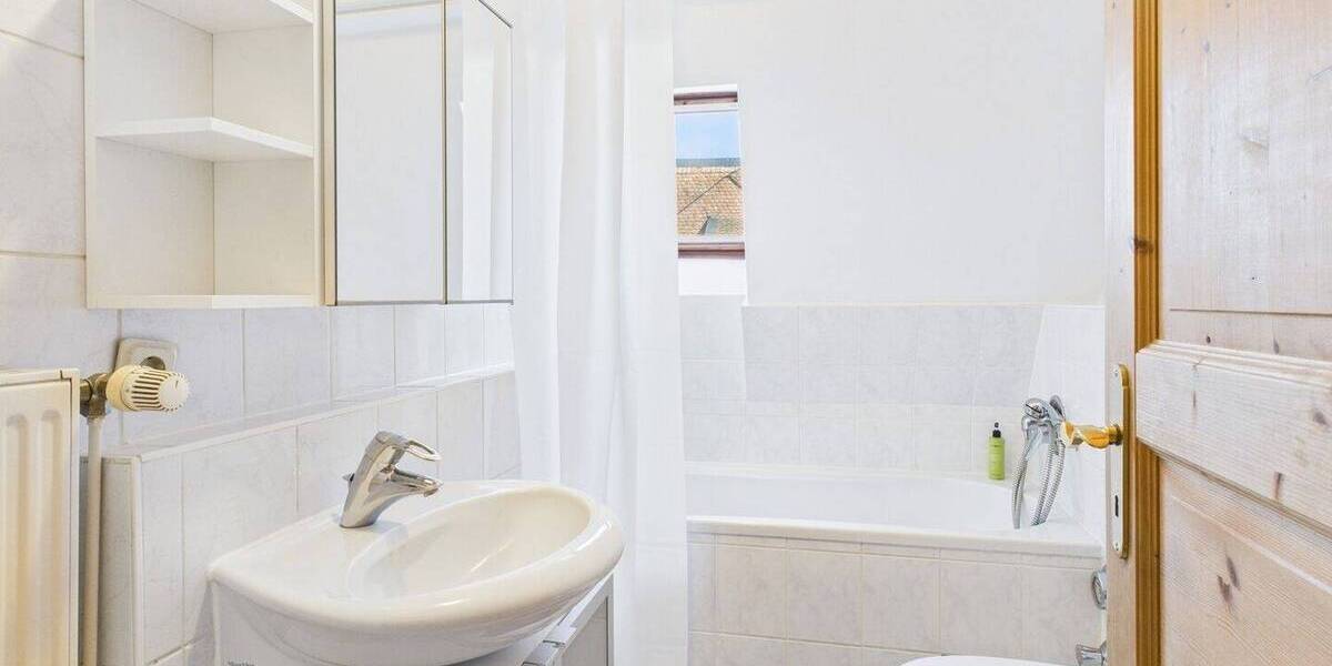 Einfamilienhaus Wiesbaden Igstadt - 7 Zimmer, 225 m&sup2;, 685.000&euro; | Angebot:24040839