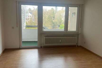 Wohnung Wiesbaden Südost - 2.5 Zimmer, 80 m&sup2;, 1.100&euro; | Angebot:25564522