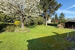 Schwalbach: Ruhig wohnen am Grüngürtel – Bungalow mit großem Garten und vielseitigem Raumangebot - Bungalow Schwalbach | Angebot:26534677