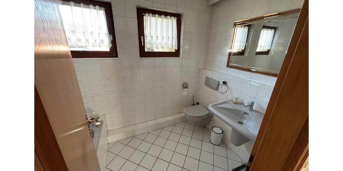 Etagenwohnung Mainz Oberstadt - 2 Zimmer, 85 m&sup2;, 1.200&euro; | Angebot:25075019