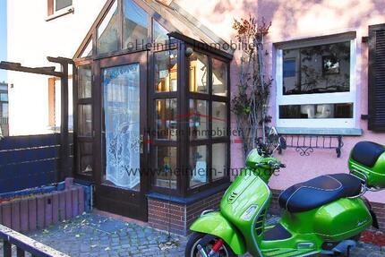 Charmantes Reihenmittelhaus 5 ZKBB* tgl.Badezimmer* kleiner Garten* Gartenhütte* Frankfurt-Gallus - Haus Frankfurt Gallus Viertel | Angebot:24785928