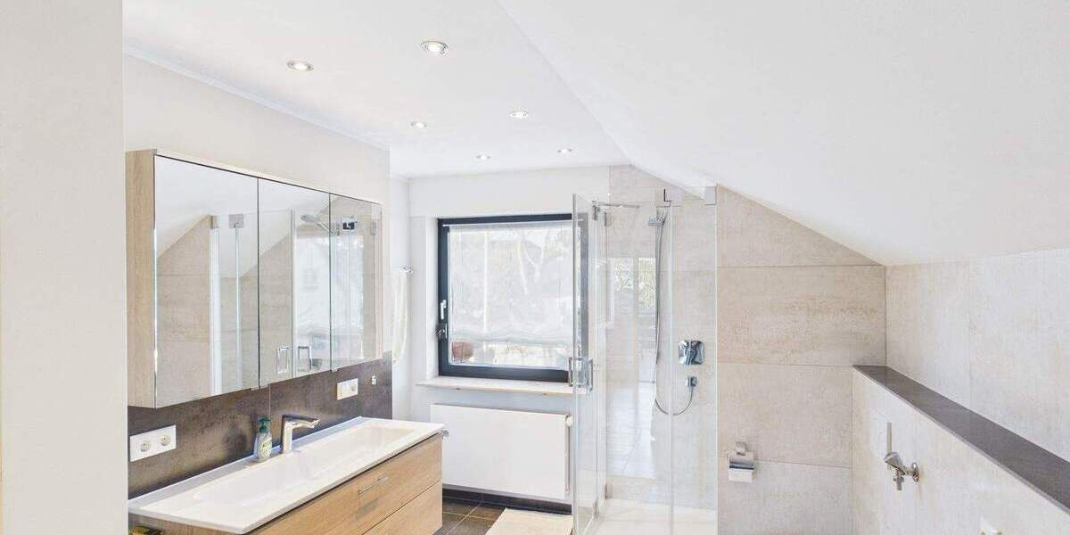 Einfamilienhaus Mainz Mombach - 6 Zimmer, 234 m&sup2;, 949.000&euro; | Angebot:25628023