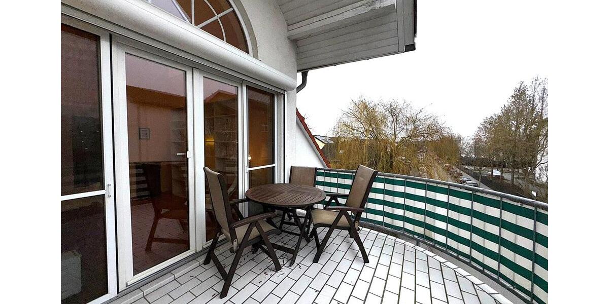 Dachgeschoßwohnung Wiesbaden Mainz-Kastel - 2 Zimmer, 65 m&sup2;, 1.150&euro; | Angebot:26381967