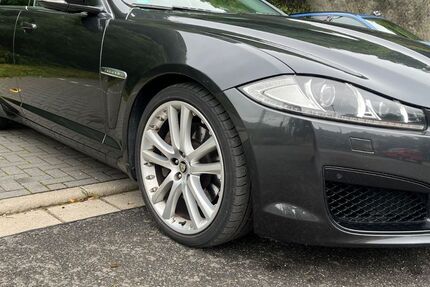 Jaguar XF 147.000 km 11.900 &euro; Eppstein 65817