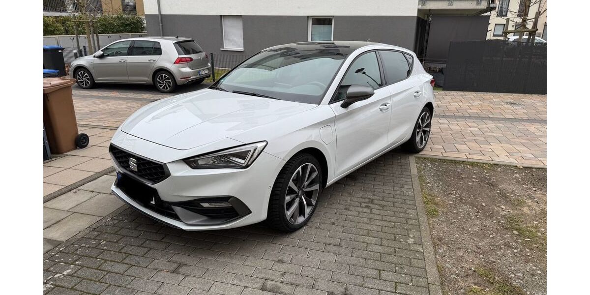 Seat Leon 61.500 km 17.000 &euro; Kelsterbach 65451