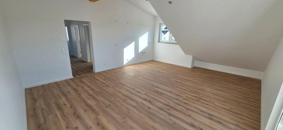 Dachgeschoßwohnung Mörfelden-Walldorf Walldorf - 2 Zimmer, 57 m&sup2;, 1.140&euro; | Angebot:26042492