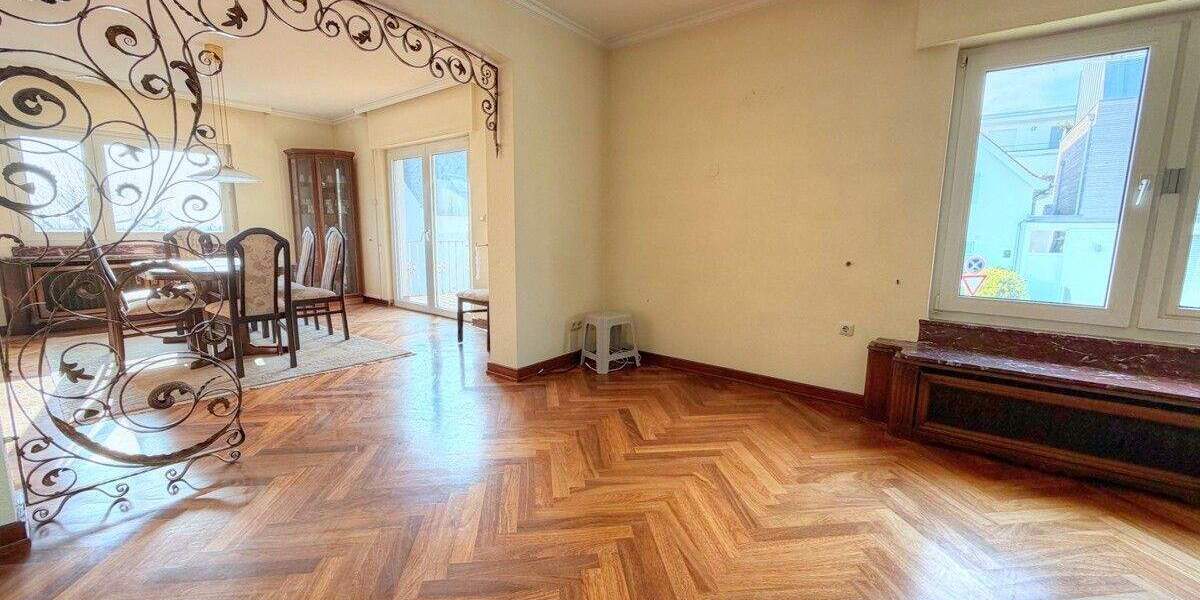 Mehrfamilienhaus, Wohnhaus Kronberg im Taunus Oberhöchstadt - 9 Zimmer, 236 m&sup2;, 770.000&euro; | Angebot:25686321