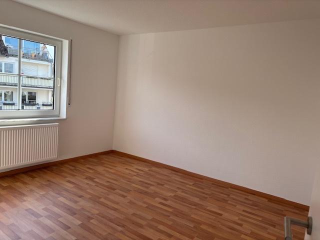 Etagenwohnung Budenheim - 3 Zimmer, 77 m&sup2;, 1.050&euro; | Angebot:26659696
