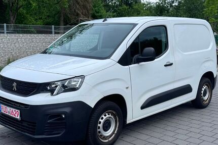 Peugeot Partner 175.322 km 5.699 &euro; Walluf 65396