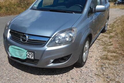 Opel Zafira 89.500 km 5.950 &euro; Wiesbaden 65207