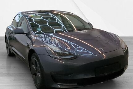 Tesla Model 3 75.940 km 28.910 &euro; Eschborn 65760