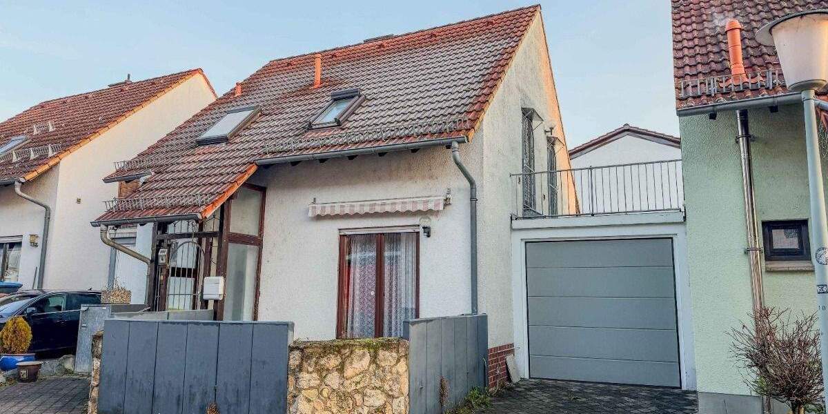 Einfamilienhaus mit Garage, kleiner Garten, Balkon 4 zimmer