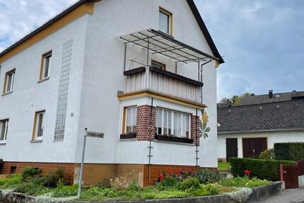 Gepflegtes Mehrfamilienhaus mit Nebengebäude in 65329 Hohenstein 7 zimmer