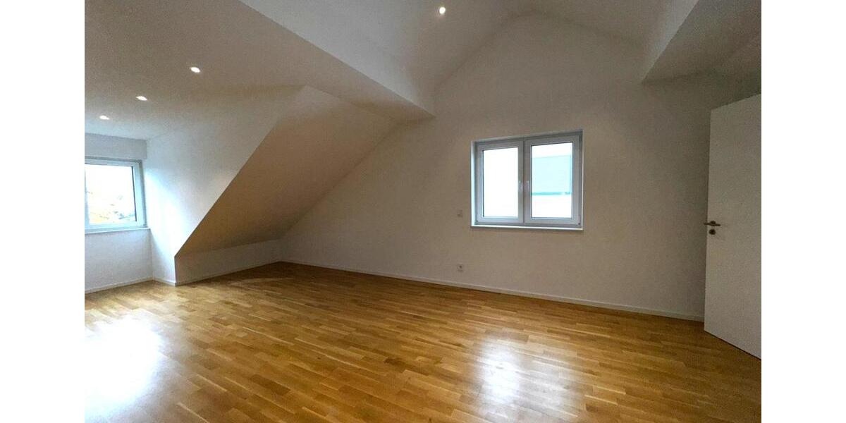 MODERN 2021 DUPLEX with approx. 170m², garden and garage, located less than 10 minutes from Clay 5 zimmer