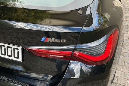 BMW i4 11.900 km 54.900 € Mainz-Kastel 55252