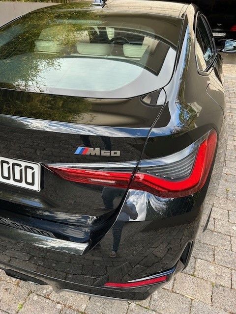 BMW i4 11.900 km 54.900 € Mainz-Kastel 55252