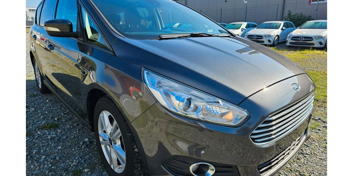 Ford S-Max 172.000 km 10.710 € Kelkheim 65779