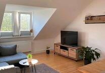Helle DG Wohnung im Rheingauviertel (2 ZKB)