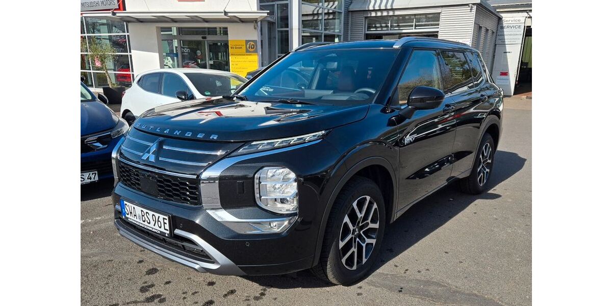 Mitsubishi Outlander 5.001 km 54.900 &euro; Bad Schwalbach 65307