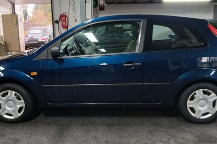 Ford Fiesta 125.000 km 2.990 &euro; Rüsselsheim 65428