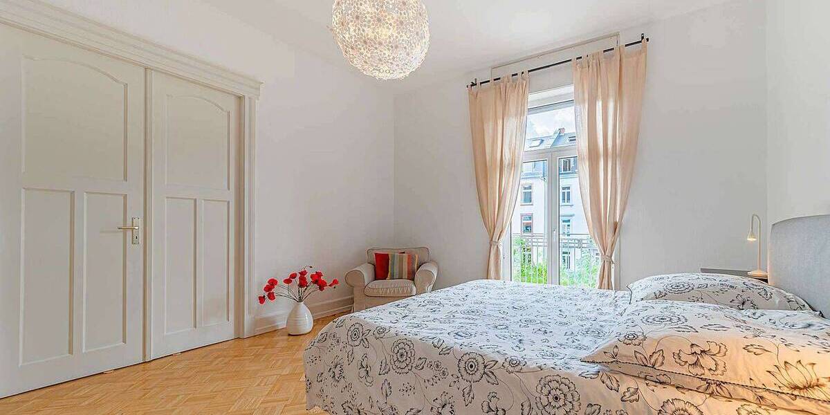 Etagenwohnung Frankfurt am Main Bockenheim - 3 Zimmer, 90 m&sup2;, 2.400&euro; | Angebot:26803848
