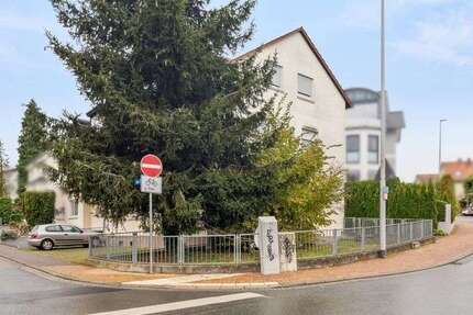 Haus zum Kaufen in Kelkheim 879.000 € 252 m² 10 zimmer