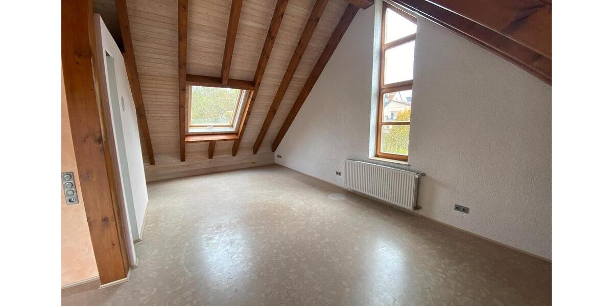 Einfamilienhaus Idstein - 3 Zimmer, 130 m&sup2;, 1.300&euro; | Angebot:26115613