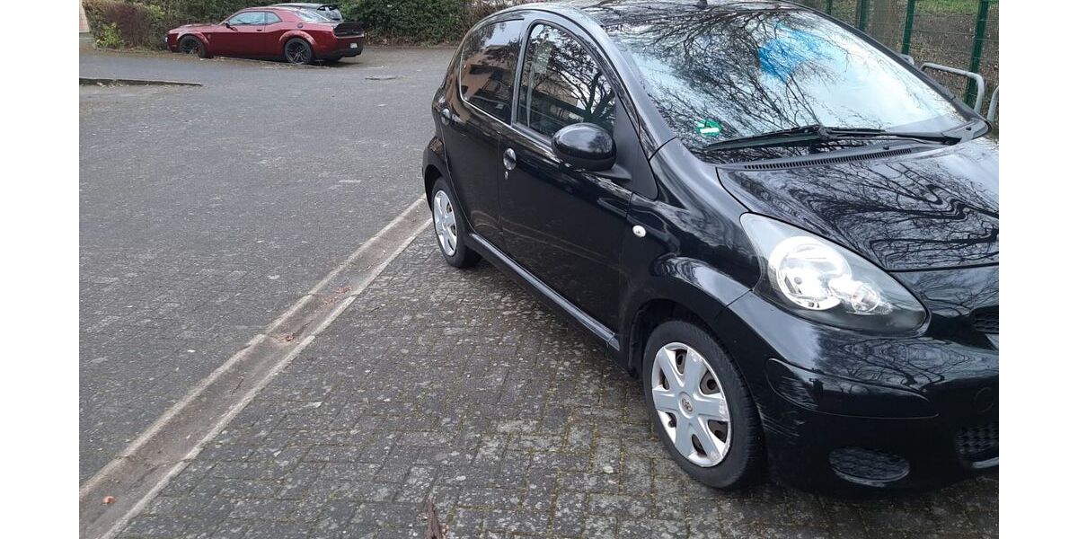 Toyota Aygo (X) 67.000 km 2.700 &euro; Mainz 55124