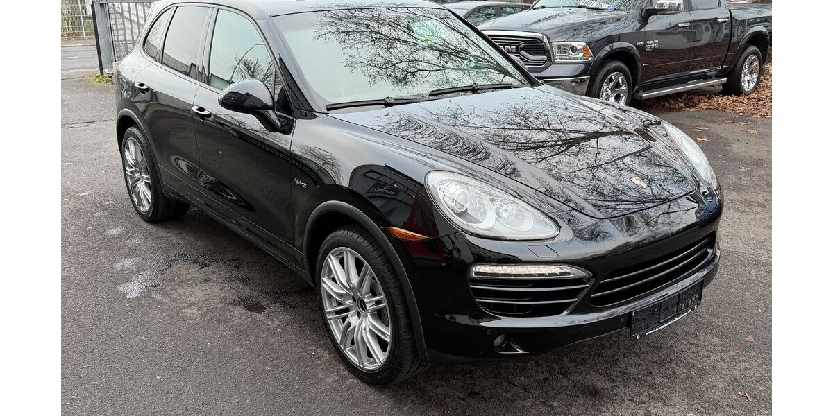 Porsche Cayenne 182.500 km 19.999 &euro; Wiesbaden 65203