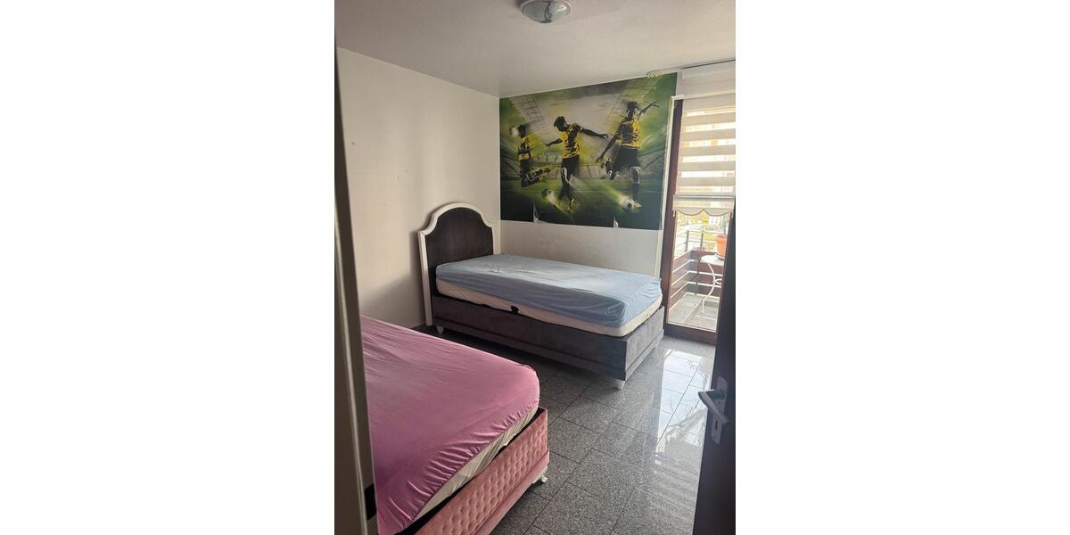 Etagenwohnung Wiesbaden Südost - 3 Zimmer, 90 m&sup2;, 1.650&euro; | Angebot:26227392