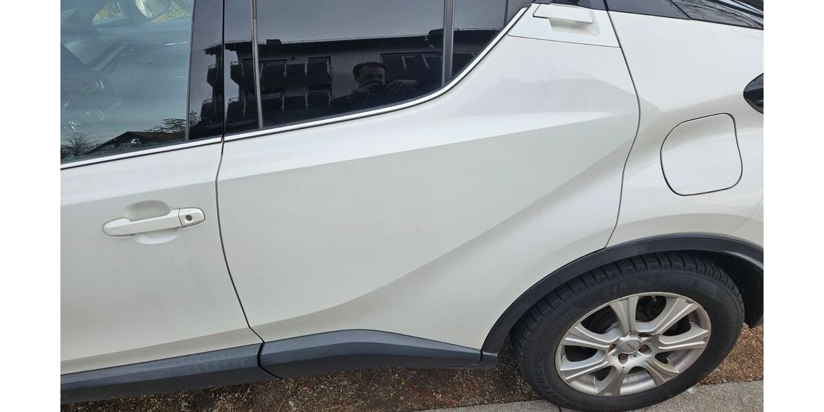 Toyota C-HR 180.000 km 12.999 &euro; Groß gerau 64521