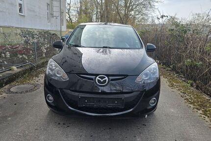 Mazda 2 128.000 km 4.499 &euro; Wiesbaden 65203