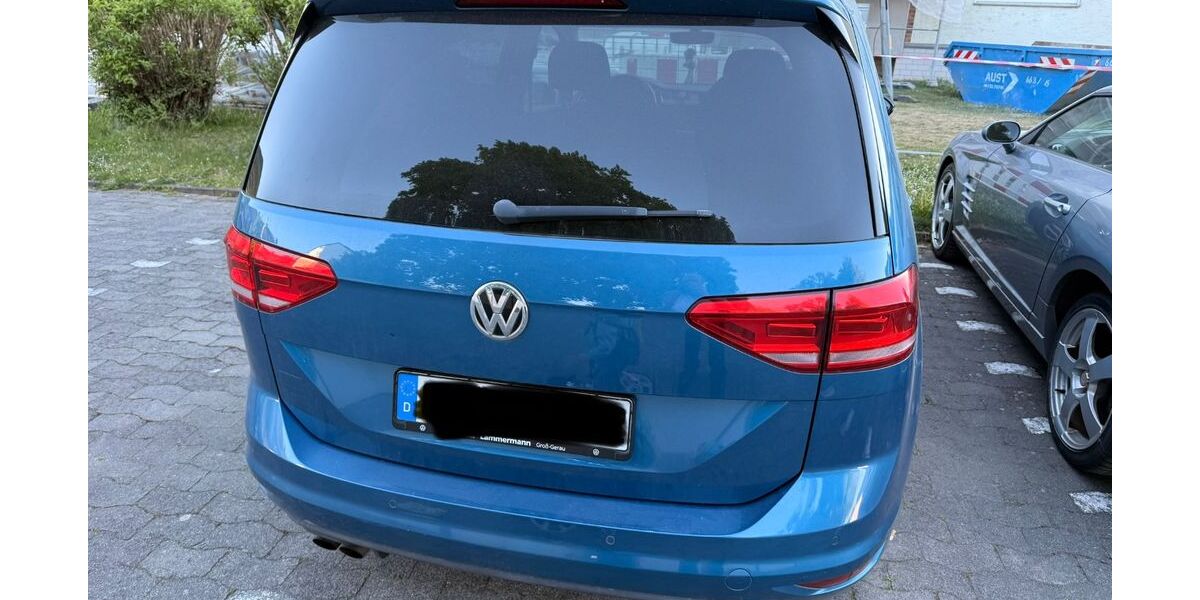 VW Touran 140.000 km 17.000 &euro; Groß-Gerau 64521