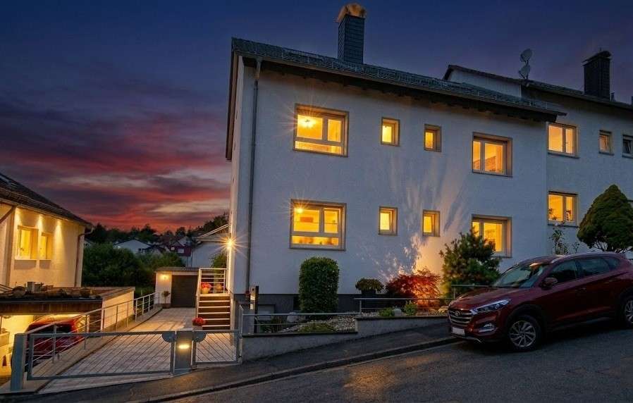 Einfamilienhaus Wiesbaden Bierstadt - 7 Zimmer, 164 m&sup2;, 699.600&euro; | Angebot:26279535