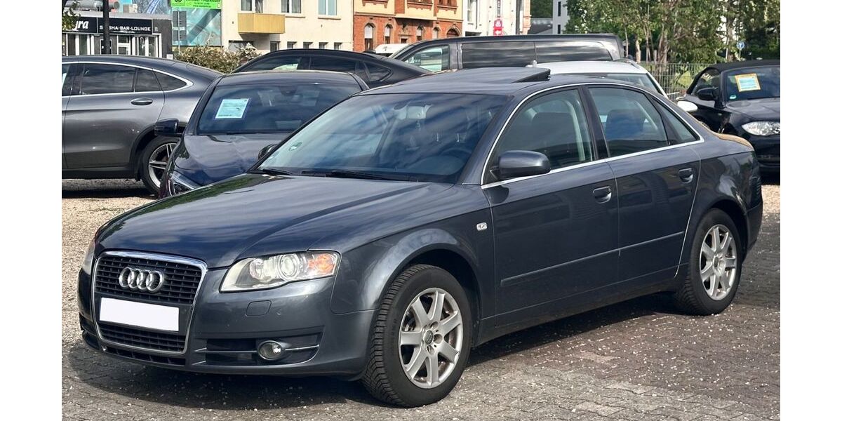 Audi A4 136.000 km 3.990 &euro; Mainz-Kastel 55252