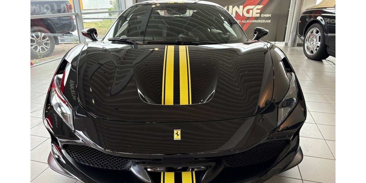Ferrari F8 Tributo Racing|Lift|Carbon|Service neu|Garantie 16.209 km 285.999 &euro; Mainz-Kostheim 55246