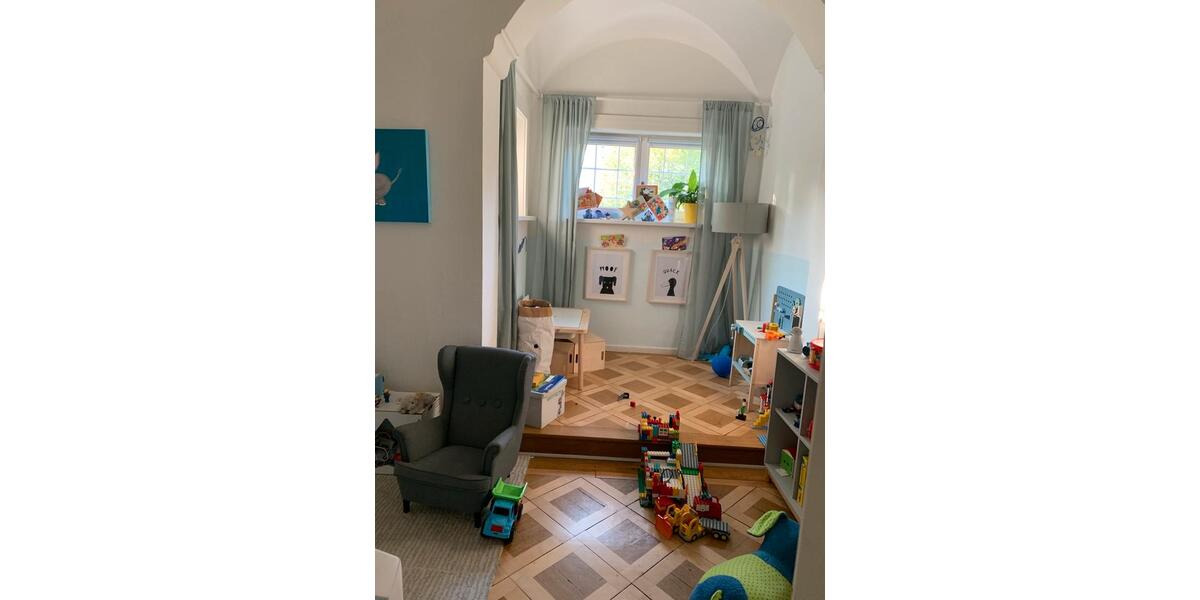Hochparterre Wiesbaden Biebrich - 5 Zimmer, 150 m&sup2;, 810.000&euro; | Angebot:27436254