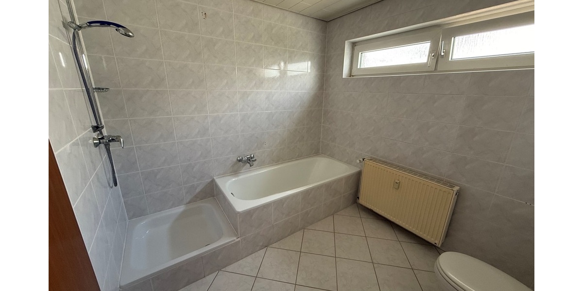Hofheim-Diedenbergen: 2 Generationen- oder XXL-Haus in toller Ruhelage - Zweifamilienhaus Hofheim | Angebot:26829022