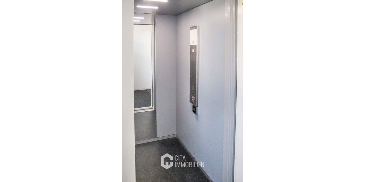 Vielseitige Wohn- & Gewerbeeinheit mit Büro, Lager und Aufzug in Mainz-Hechtsheim zimmer