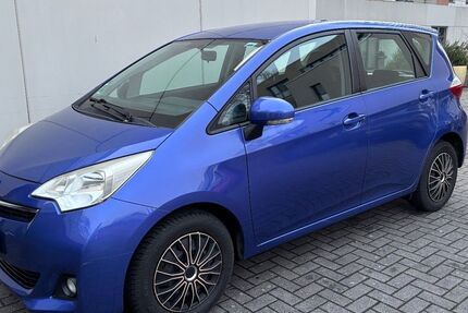 Toyota Verso-S 86.000 km 5.200 &euro; Mainz 55131