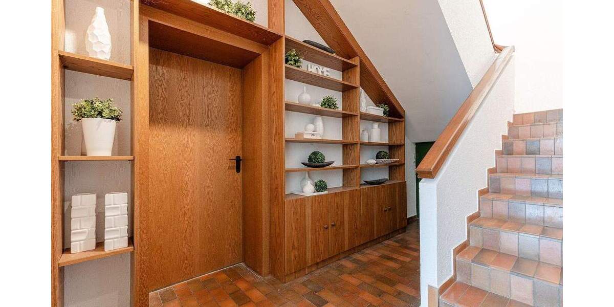 Einfamilienhaus Wiesbaden Sonnenberg - 6 Zimmer, 193 m&sup2;, 1.795.000&euro; | Angebot:25226586