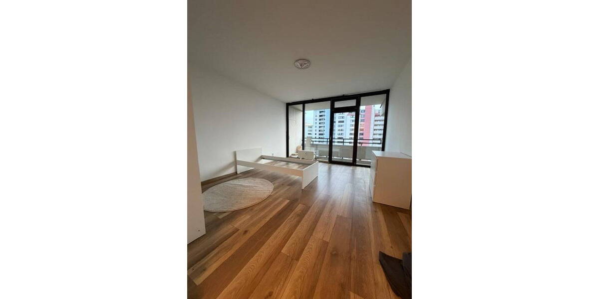 Etagenwohnung Wiesbaden Biebrich - 2 Zimmer, 65 m&sup2;, 1.450&euro; | Angebot:26388940