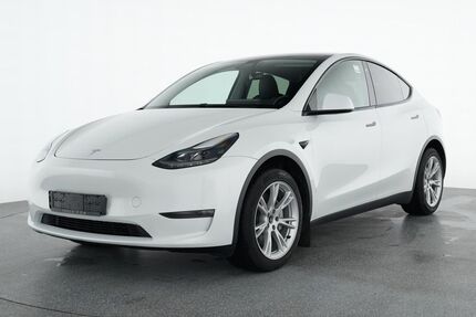 Tesla Model Y 26.827 km 36.271 &euro; Eschborn 65760