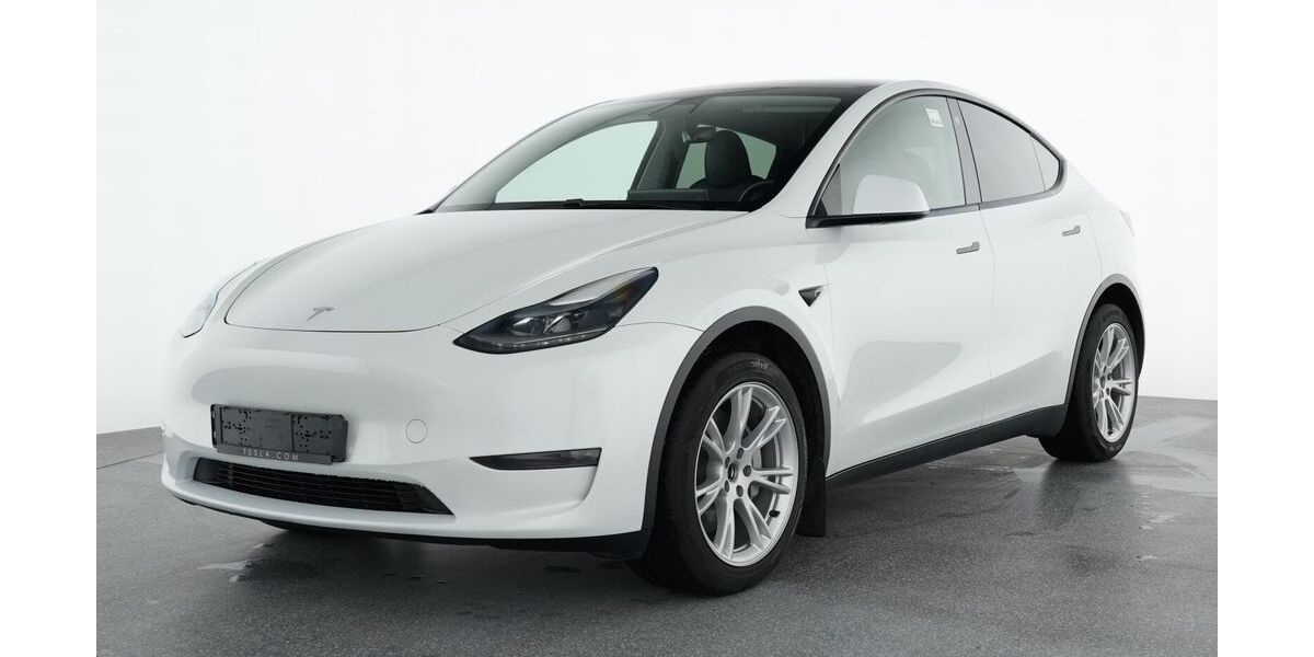 Tesla Model Y 26.827 km 36.271 &euro; Eschborn 65760