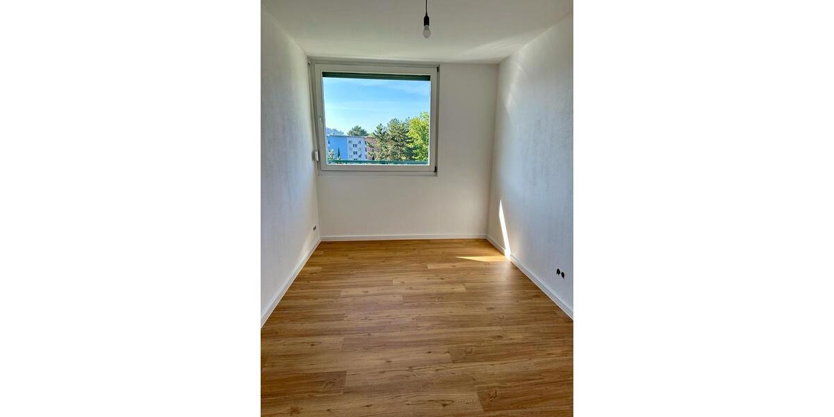 Etagenwohnung Mainz Mombach - 4 Zimmer, 93 m&sup2;, 314.000&euro; | Angebot:26324763