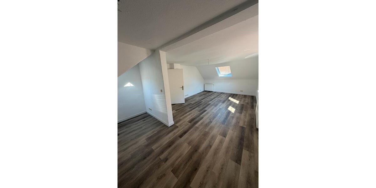 Etagenwohnung Wiesbaden Bierstadt - 4 Zimmer, 90 m&sup2;, 1.500&euro; | Angebot:26265654