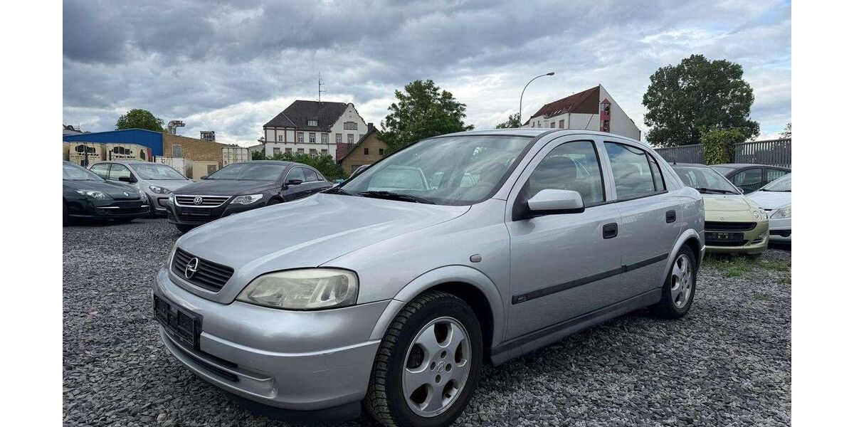 Opel Astra 107.000 km 2.699 &euro; Wiesbaden 55252
