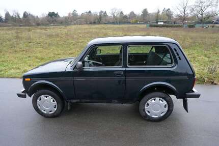 Lada Niva 42.201 km 13.990 &euro; Wiesbaden, Landeshauptstadt 65195