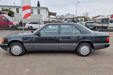 Mercedes E 200