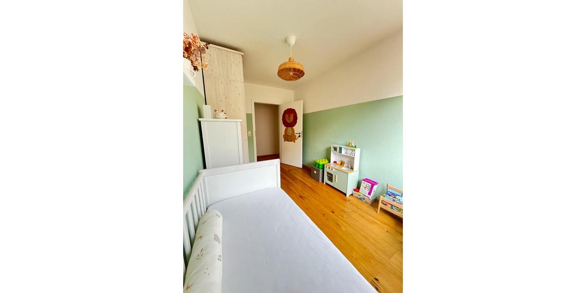 Etagenwohnung Wiesbaden Biebrich - 4 Zimmer, 92 m&sup2;, 370.000&euro; | Angebot:25924208